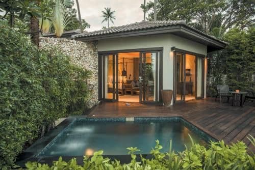 Suite With Private Pool and Sea View