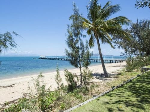 Picnic Bay Apartments Unit 30