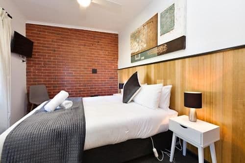 Two-Bedroom Apartment with Sofa Bed