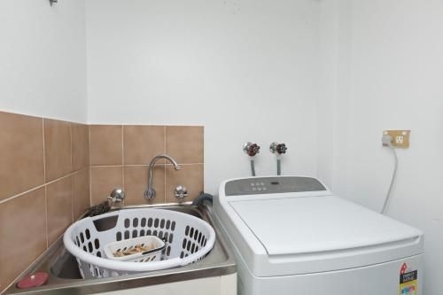Sandbar 401, 1-3 Head Street, Forster3