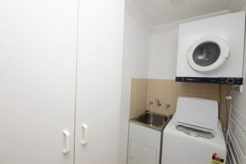 Whitesands, Unit 103, 38 North Street1