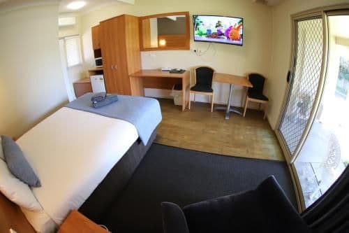 Deluxe Queen Room
