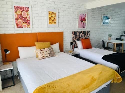 Deluxe Suite