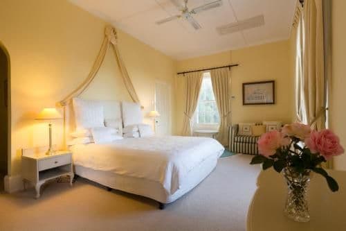 Standard Double Room - Mount Brown