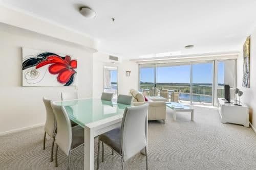One-Bedroom Apartment with Water View