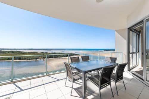 One-Bedroom Premium Apartment with Water Views