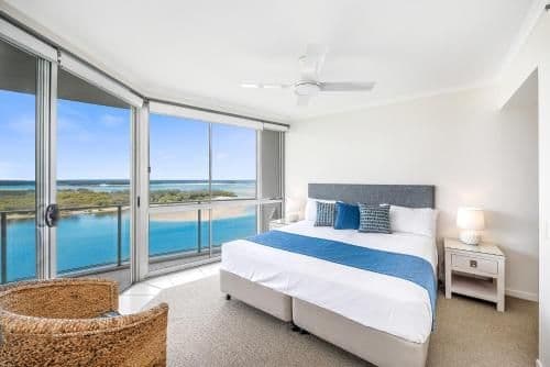 One-Bedroom Apartment with Water View