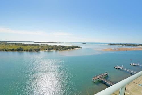 One-Bedroom Apartment with Water View