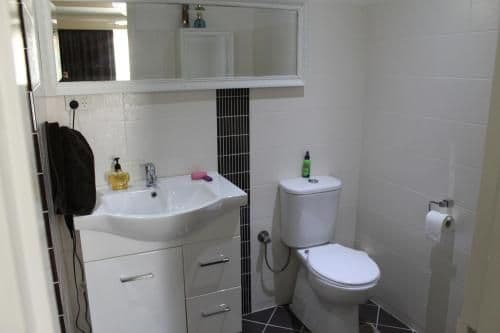 Premium Queen Room with Private Bathroom - Gold
