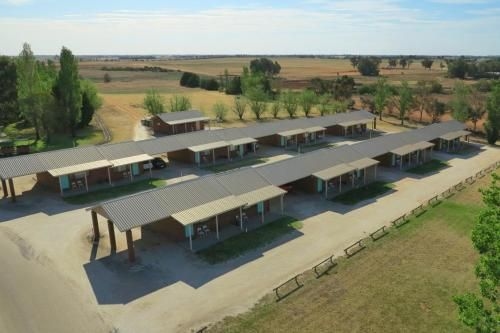 Hilltop Resort4