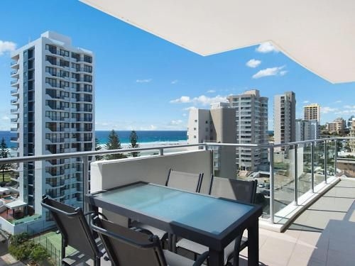 Eden Apartments Unit 901 - Luxury 2 Bedroom Apartment Close To The Beach Rainbow Bay Coolangatta1