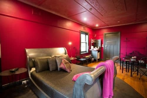 Deluxe Queen Room