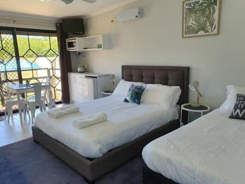 Triple Room with Private Bathroom