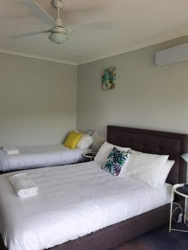 Triple Room with Private Bathroom
