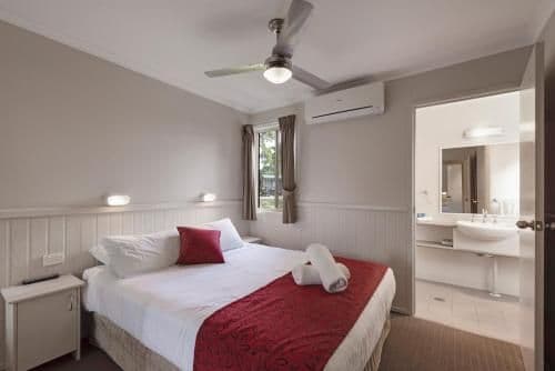 Deluxe 3 Bedroom Cabin