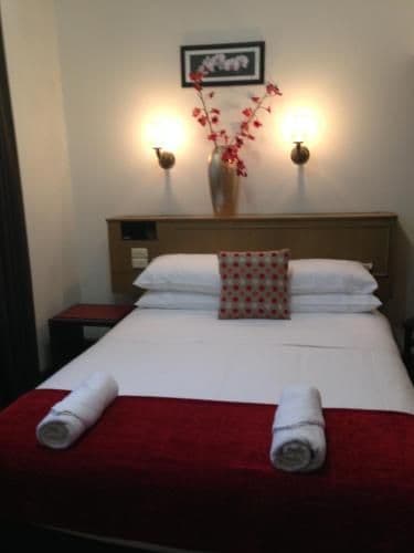 Double or Twin Room - Upstairs