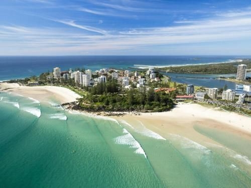 Cobden Court Unit 6 - 2 bedroom unit one street from the beach2