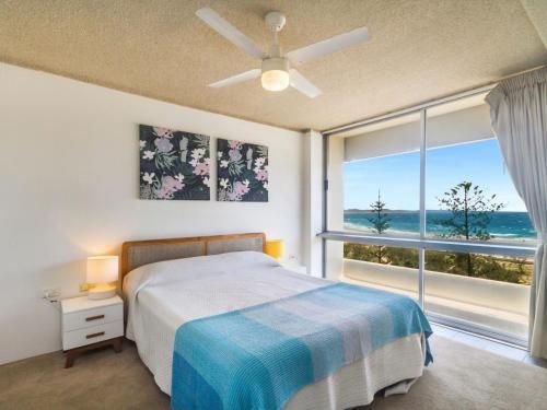 Kooringal unit 20 - Right on the beachfront in a central location Coolangatta4