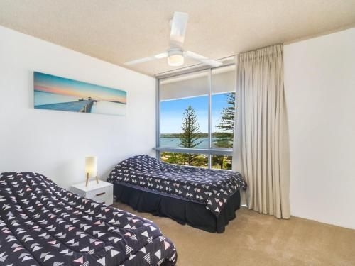 Kooringal unit 20 - Right on the beachfront in a central location Coolangatta3