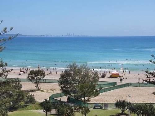 Kooringal unit 20 - Right on the beachfront in a central location Coolangatta1