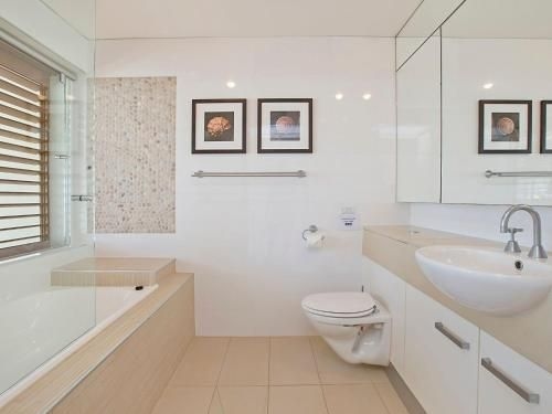 Kingston Court unit 3 - Beachfront unit easy walk to clubs, cafes and restaurants4