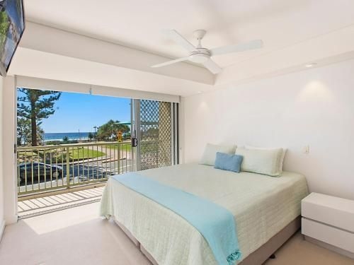 Kingston Court unit 3 - Beachfront unit easy walk to clubs, cafes and restaurants3