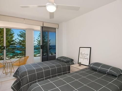 Rainbow Pacific Unit 20 - Beachfront unit Rainbow Bay Coolangatta, Southern Gold Coast4