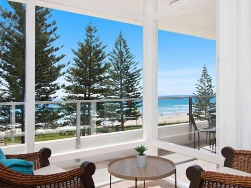 Rainbow Pacific Unit 9 - Right on the beach in Rainbow Bay Coolangatta Gold Coast0