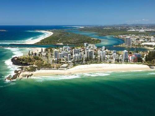 Rainbow Pacific Unit 9 - Right on the beach in Rainbow Bay Coolangatta Gold Coast1