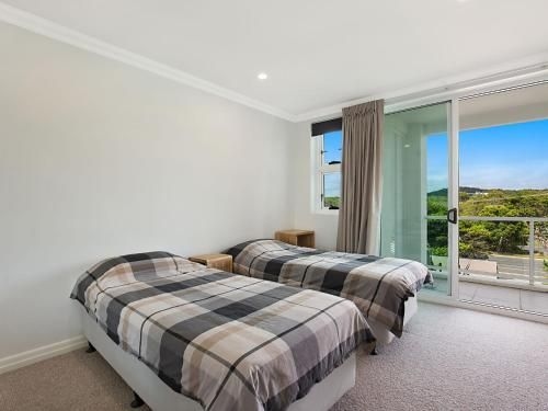 Solaya Unit 6 - Absolute beachfront apartment in Tugun, Gold Coast1