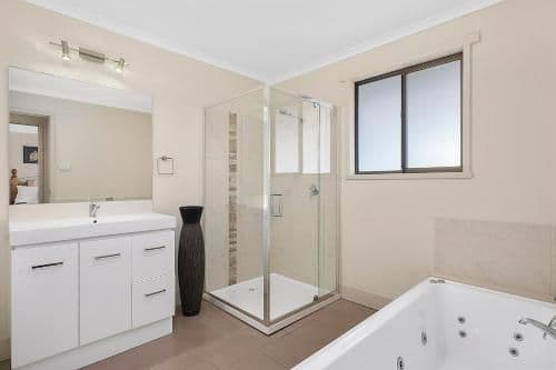 Four-Bedroom Holiday Home
