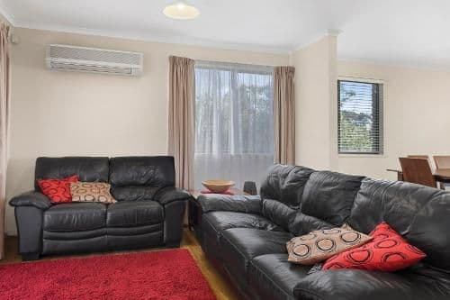 Four-Bedroom Holiday Home