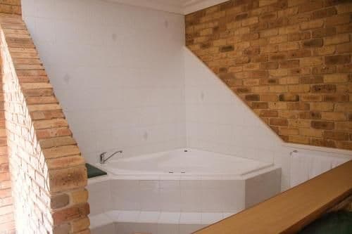 Executive Queen Room with Spa Bath