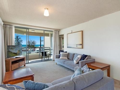 Kooringal Unit 3 - Wi-Fi included in this great value apartment right on Greenmount Beach Coolangatta0