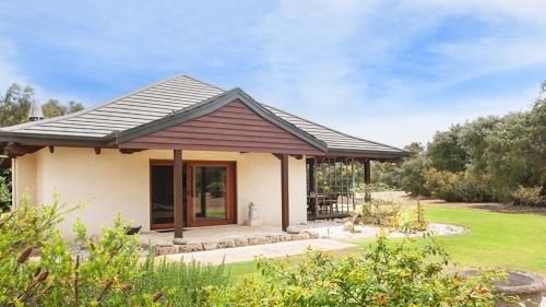 Yallingup Retreat - Romantic Country Retreat for Couples (Yallingup Retreat)4