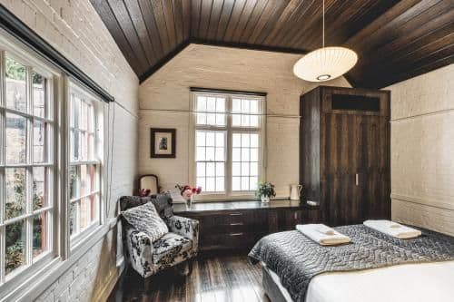 Two-Bedroom Apartment with Courtyard - School House