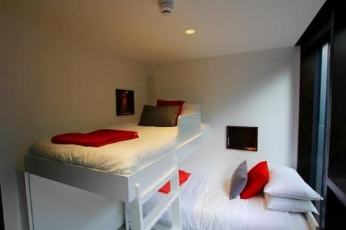 Two-Bedroom Apartment With Sea View - Tutors