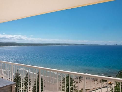 Carool Penthouse Unit 35 - Amazing views of the entire Gold Coast0