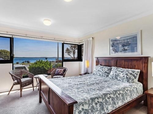 Florentine, Unit 2/11 Columbia Close4