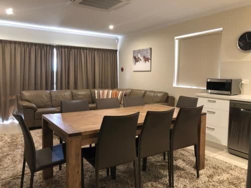 Apartment with Lake View