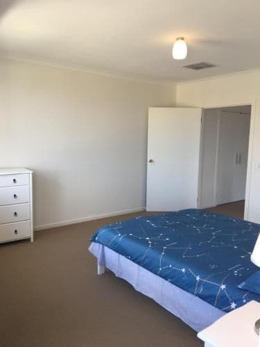 Ensuite Queen Room with bathroom