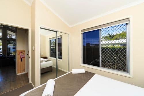 Deluxe Two-Bedroom Bungalow (5 Guests)