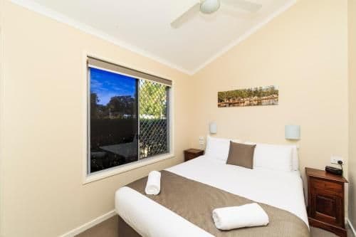 Deluxe Two-Bedroom Bungalow (5 Guests)