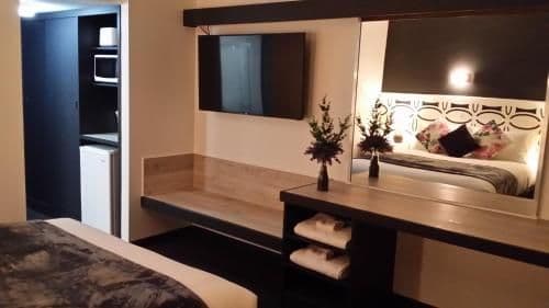 Queen Executive Room