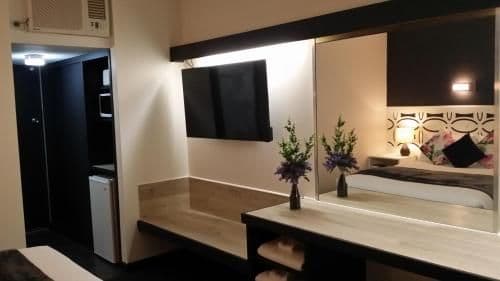 Queen Executive Room
