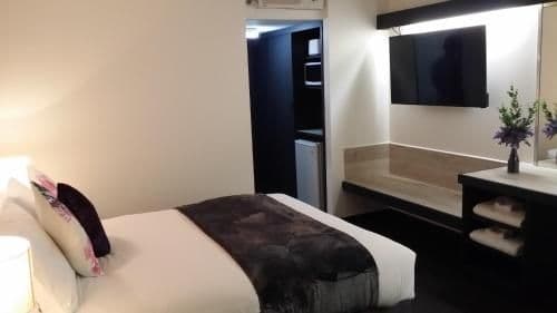 Queen Executive Room