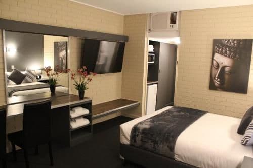 Queen Executive Room