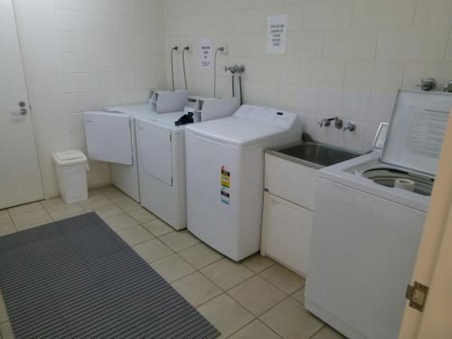Madison Ocean Breeze Apartments4