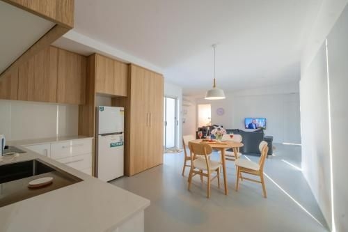 4 Redbill Drive2