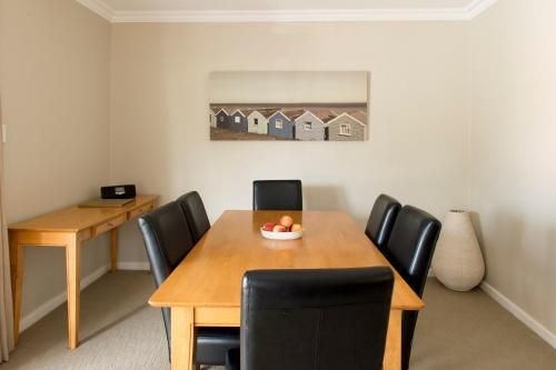 โรงแรมมารีนา - มินดารี (The Marina Hotel - Mindarie)2
